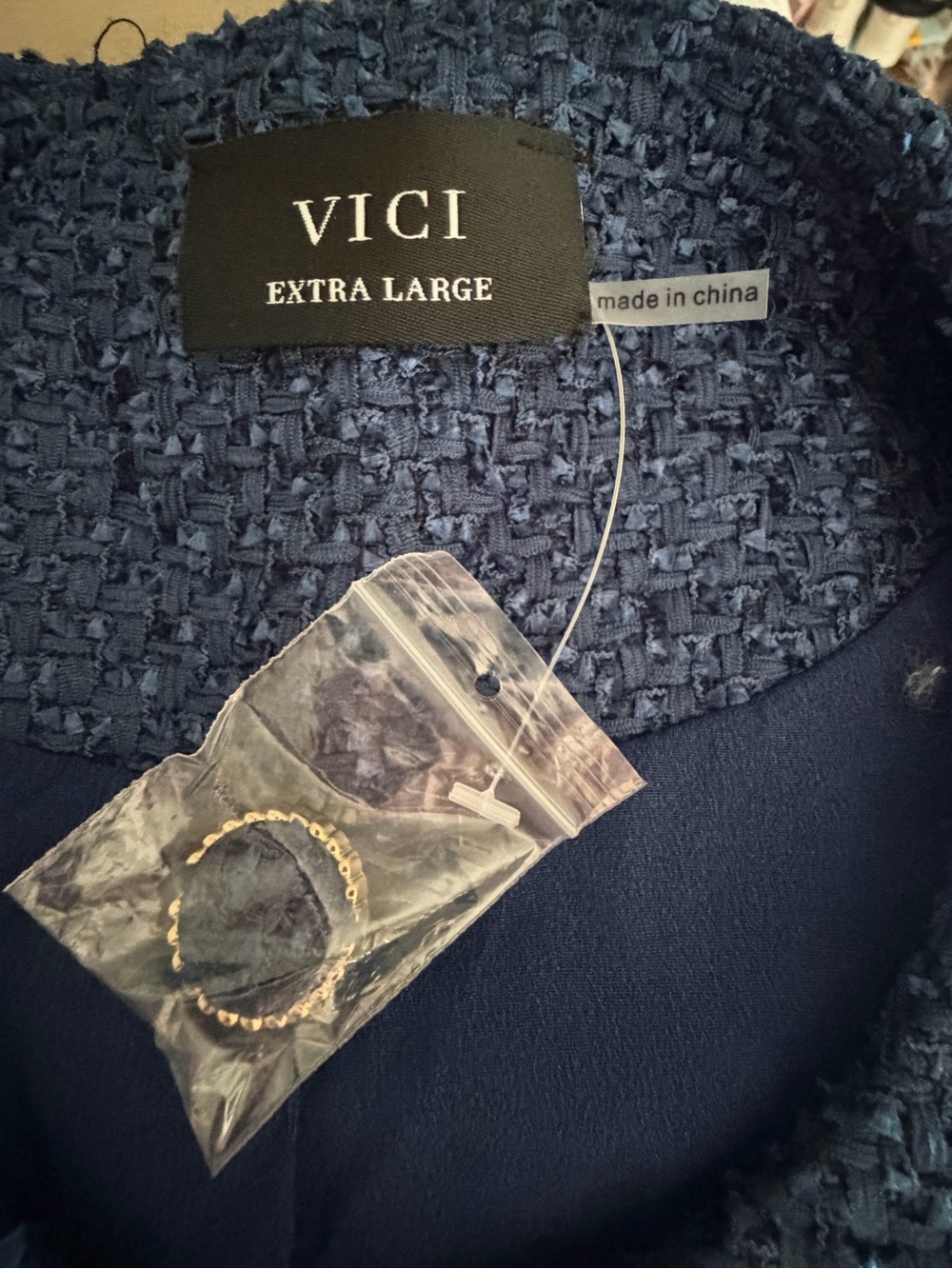 VICI Navy Textured Cropped Bouclé Tweed Blazer NWT - Picture 9 of 11